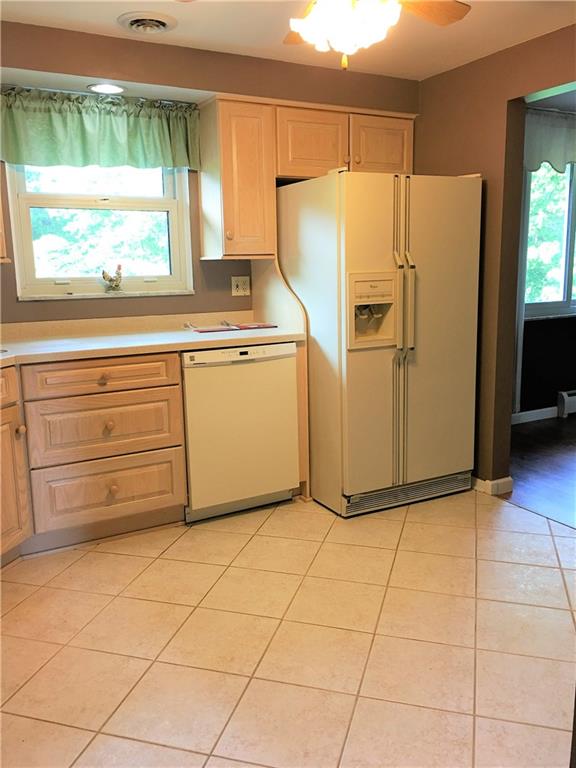 118 Beacon Road Renfrew, PA 16053 - Photo 4 of 24 Another view of the kitchen