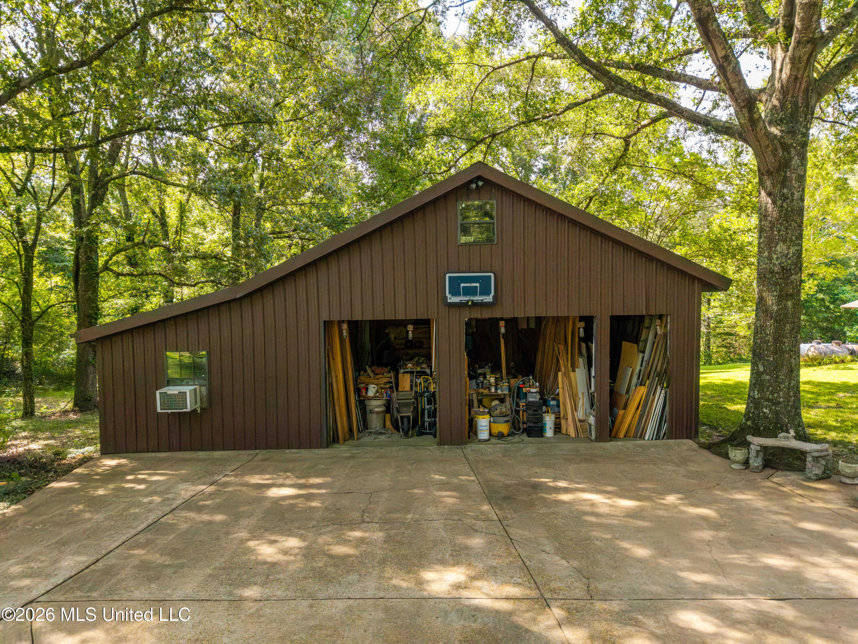 8454 Anding Oil City Road Bentonia, MS 39040 - Photo 9 of 25 DJI_20260604101108_0079_D