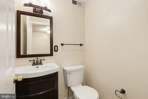 $2,800 | 947 Oella Avenue, Ellicott City, MD 21043