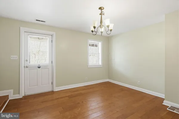 $2,800 | 947 Oella Avenue, Ellicott City, MD 21043