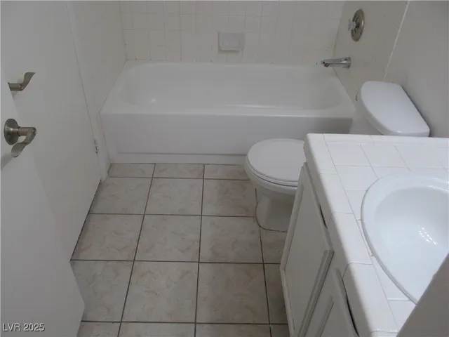 $1,290 | 7570 West Flamingo Road, Unit 251, Las Vegas, NV 89147