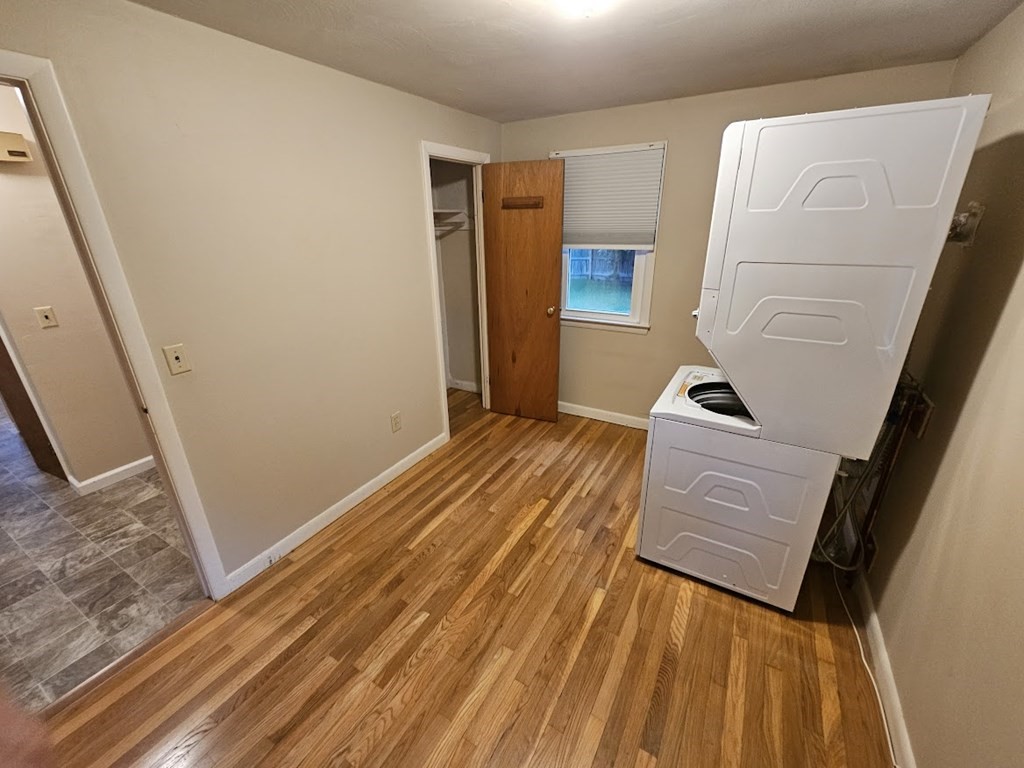 159 Middle Street Springfield, MA 01104 - Photo 11 of 15 Gallery Image 11