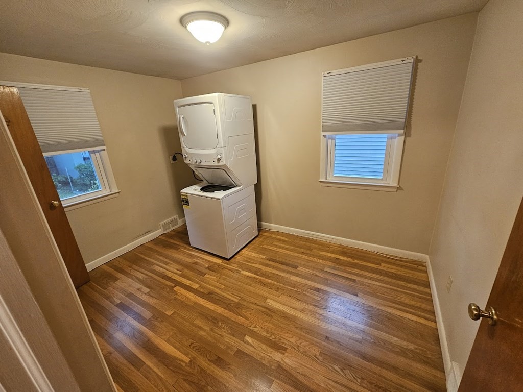 159 Middle Street Springfield, MA 01104 - Photo 12 of 15 Gallery Image 12