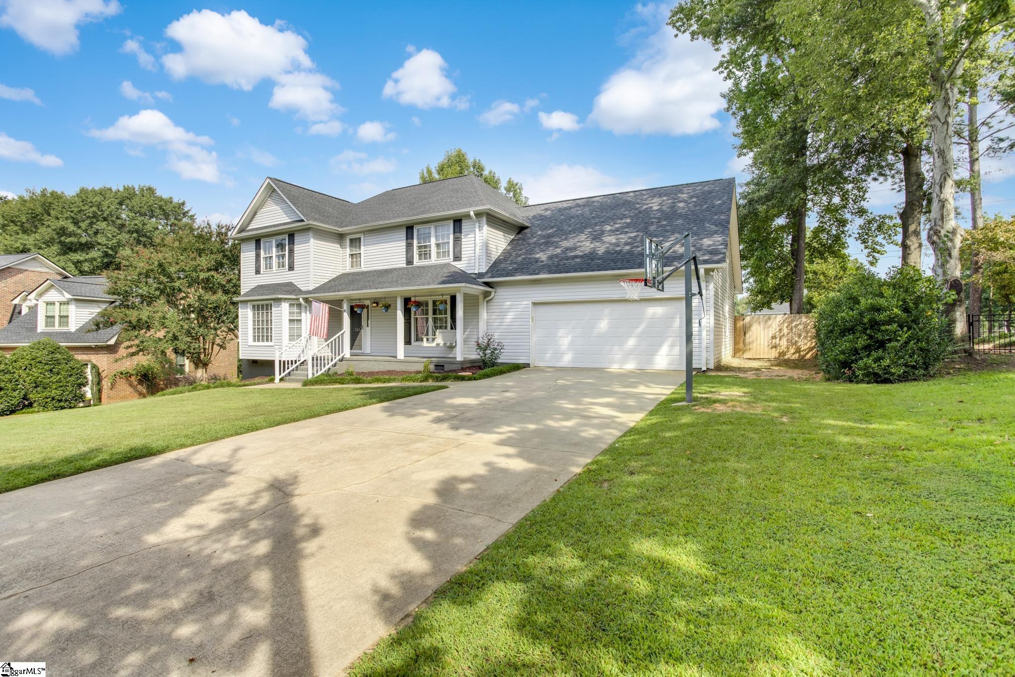 505 East Silverleaf Street Greer, SC 29650 - Photo 3 of 30 Gallery Image 3