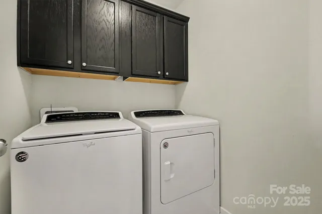 $420,000 | 10004 Michael Crossing Drive, Charlotte, NC 28213