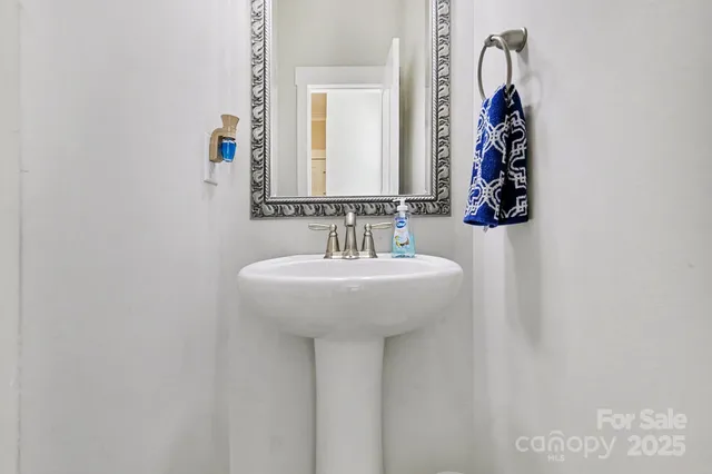 $420,000 | 10004 Michael Crossing Drive, Charlotte, NC 28213