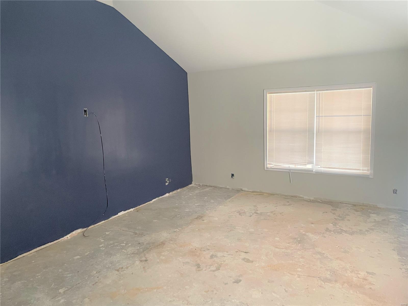 648 Thorngate Road Granite City, IL 62040 - Photo 2 of 10 Gallery Image 2