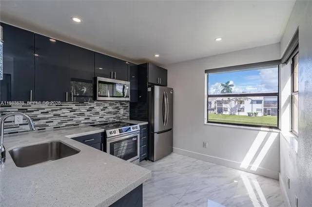 $2,000 | 1031 Adams Avenue, Unit 1031I, Homestead, FL 33034