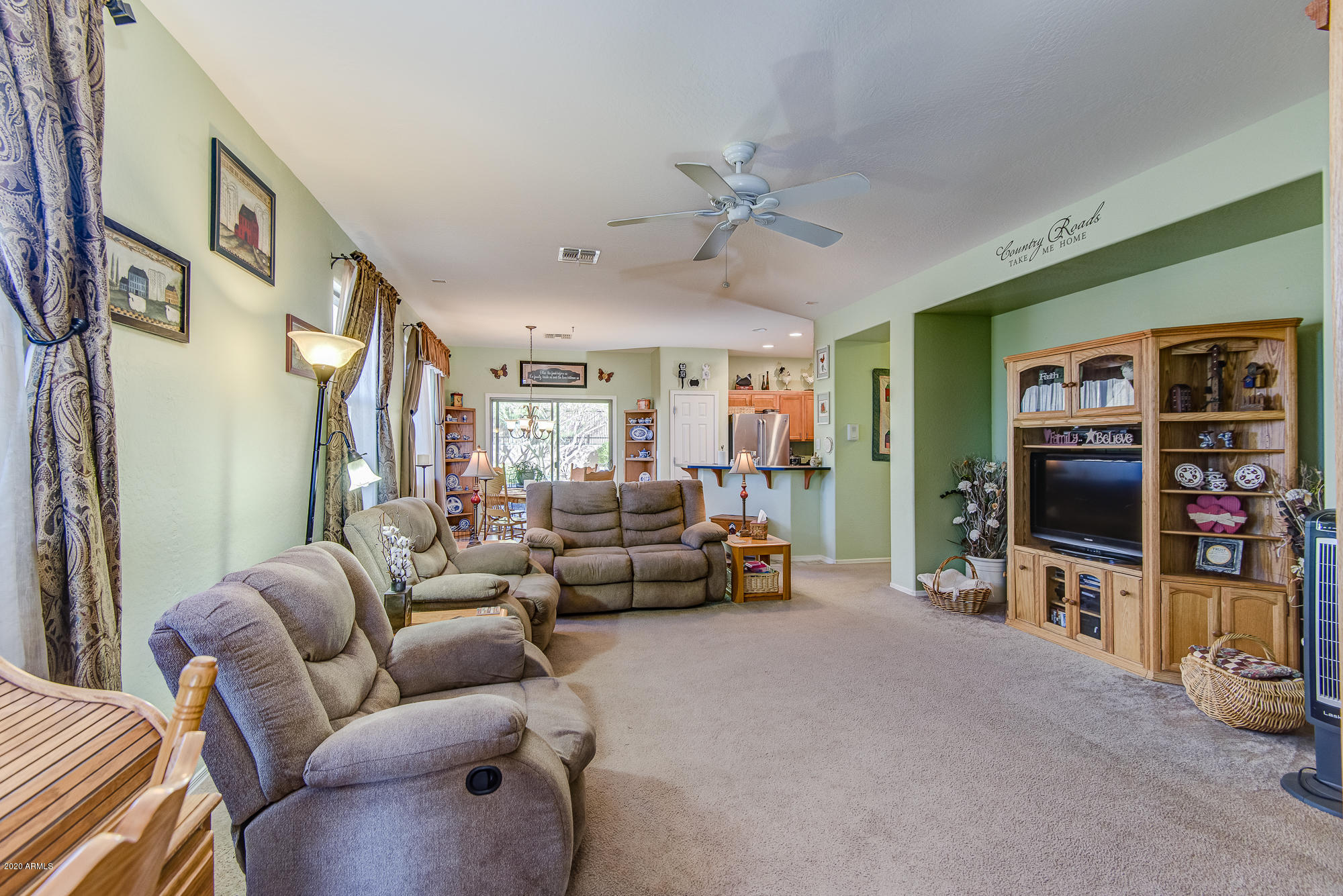 38221 North Raleigh Way Phoenix, AZ 85086 - Photo 5 of 27 DSC_3271_