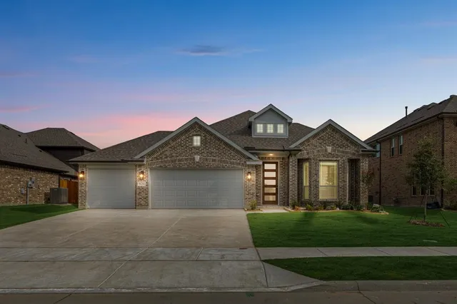 $466,580 | 920 Split Oak Lane, Anna, TX 75409