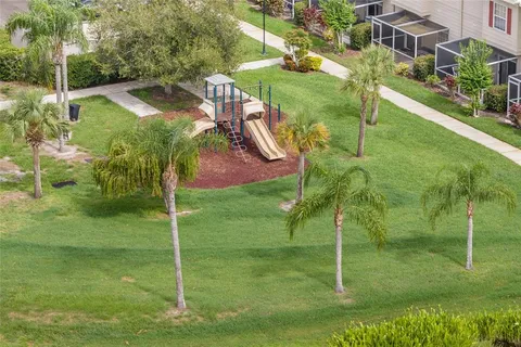 $250,000 | 7633 Plantation Circle, Unit 7633, University Park, FL 34201