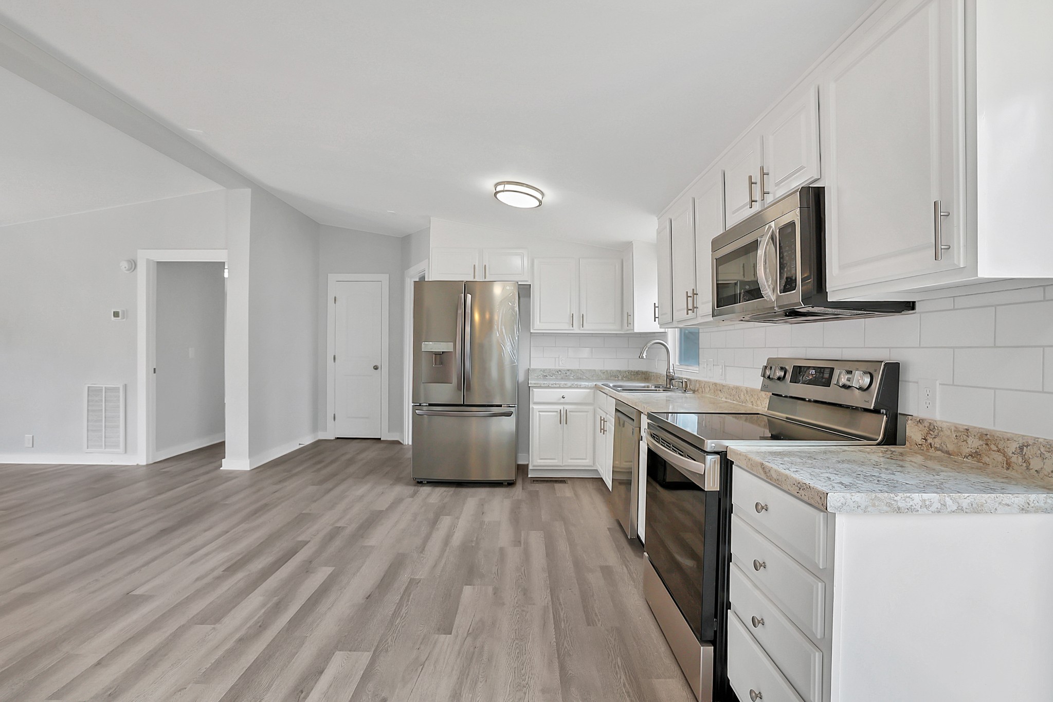 1070 Ben Collier Road Charlotte, TN 37036 - Photo 13 of 35 Gallery Image 13