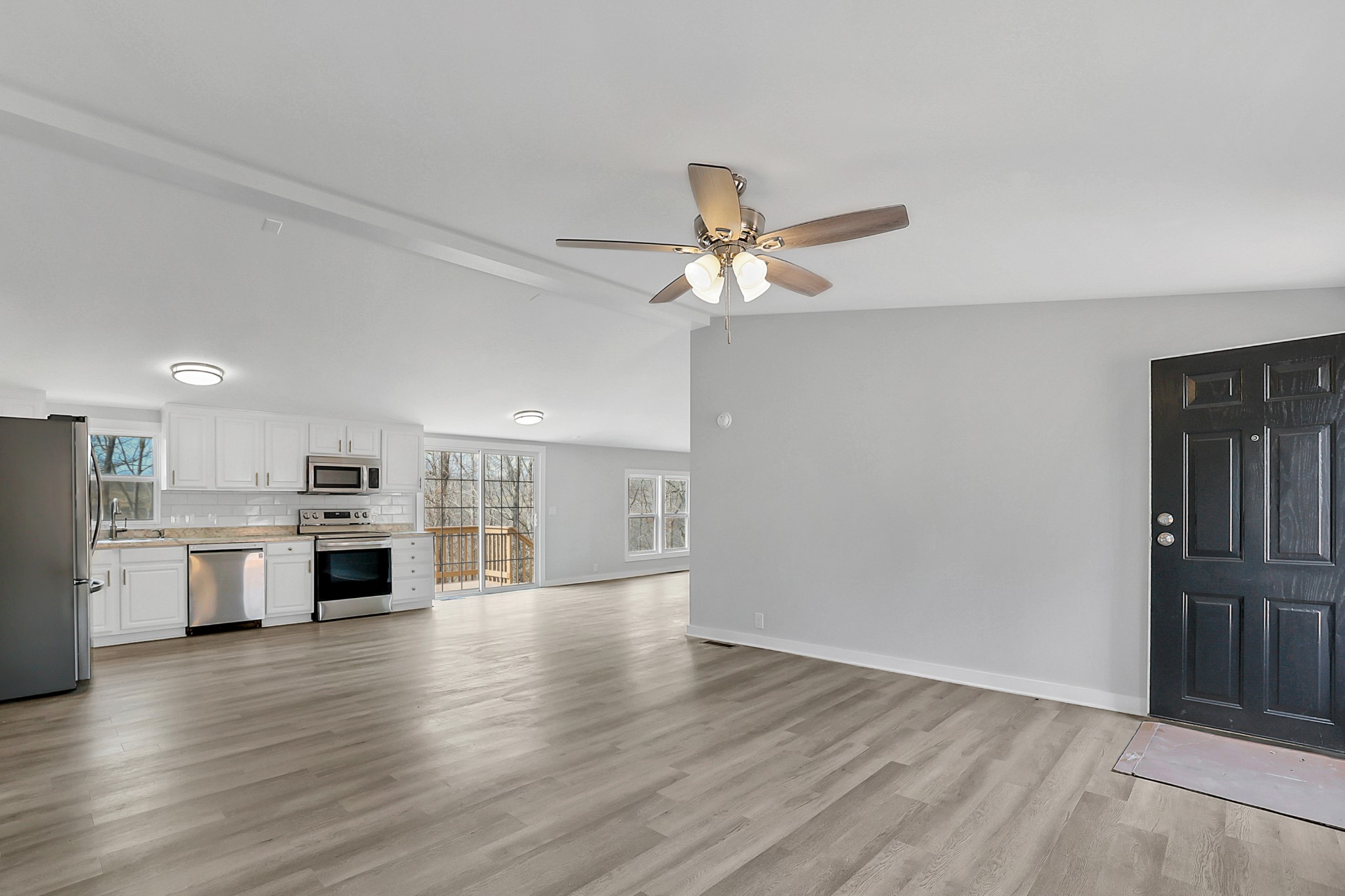 1070 Ben Collier Road Charlotte, TN 37036 - Photo 9 of 35 Gallery Image 9
