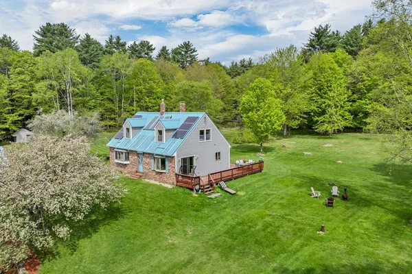 $649,900 | 68 Sunset Road, Alexandria, NH 03222