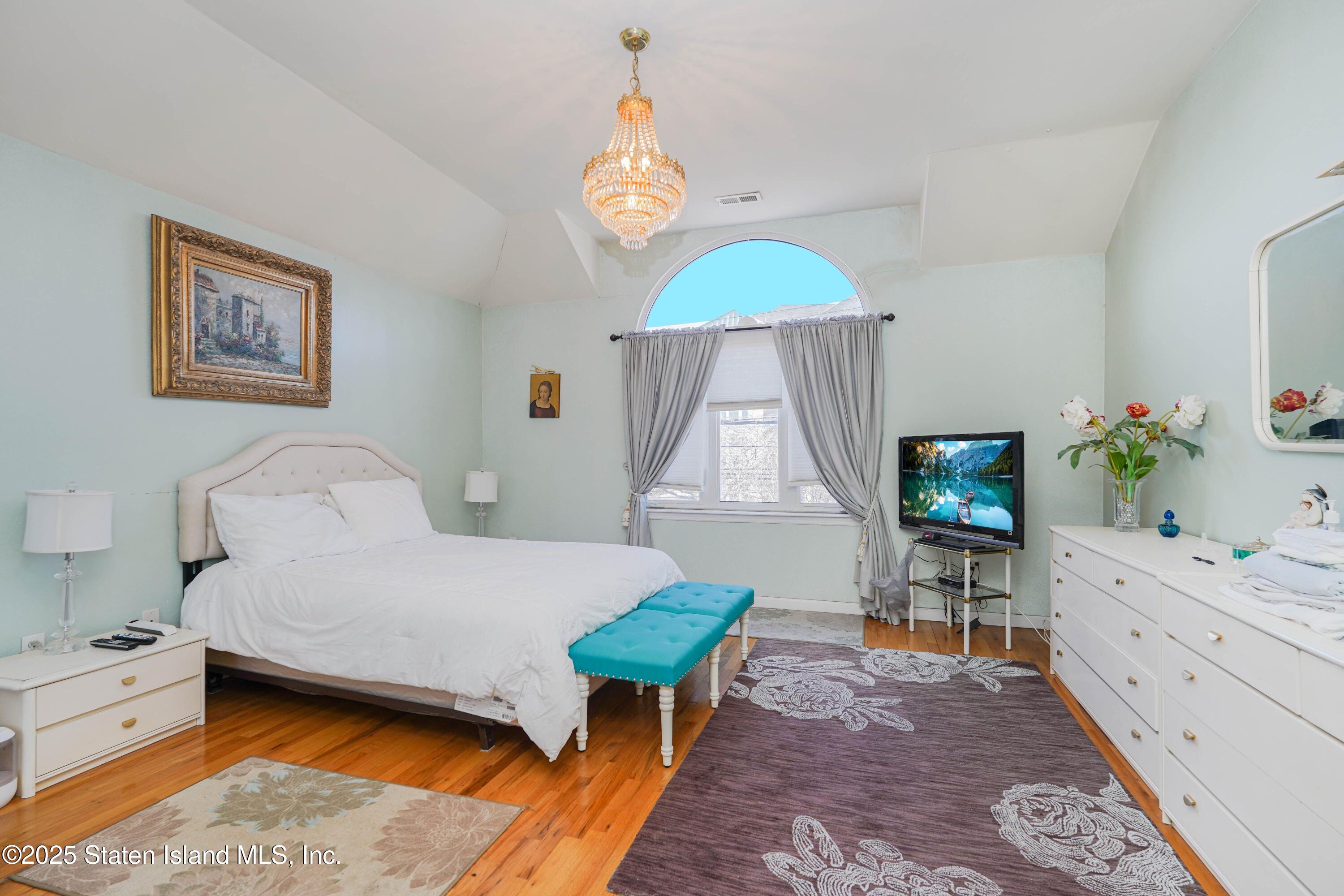 12 Mill Road, Unit B Staten Island, NY 10306 - Photo 13 of 31 IMG_9713