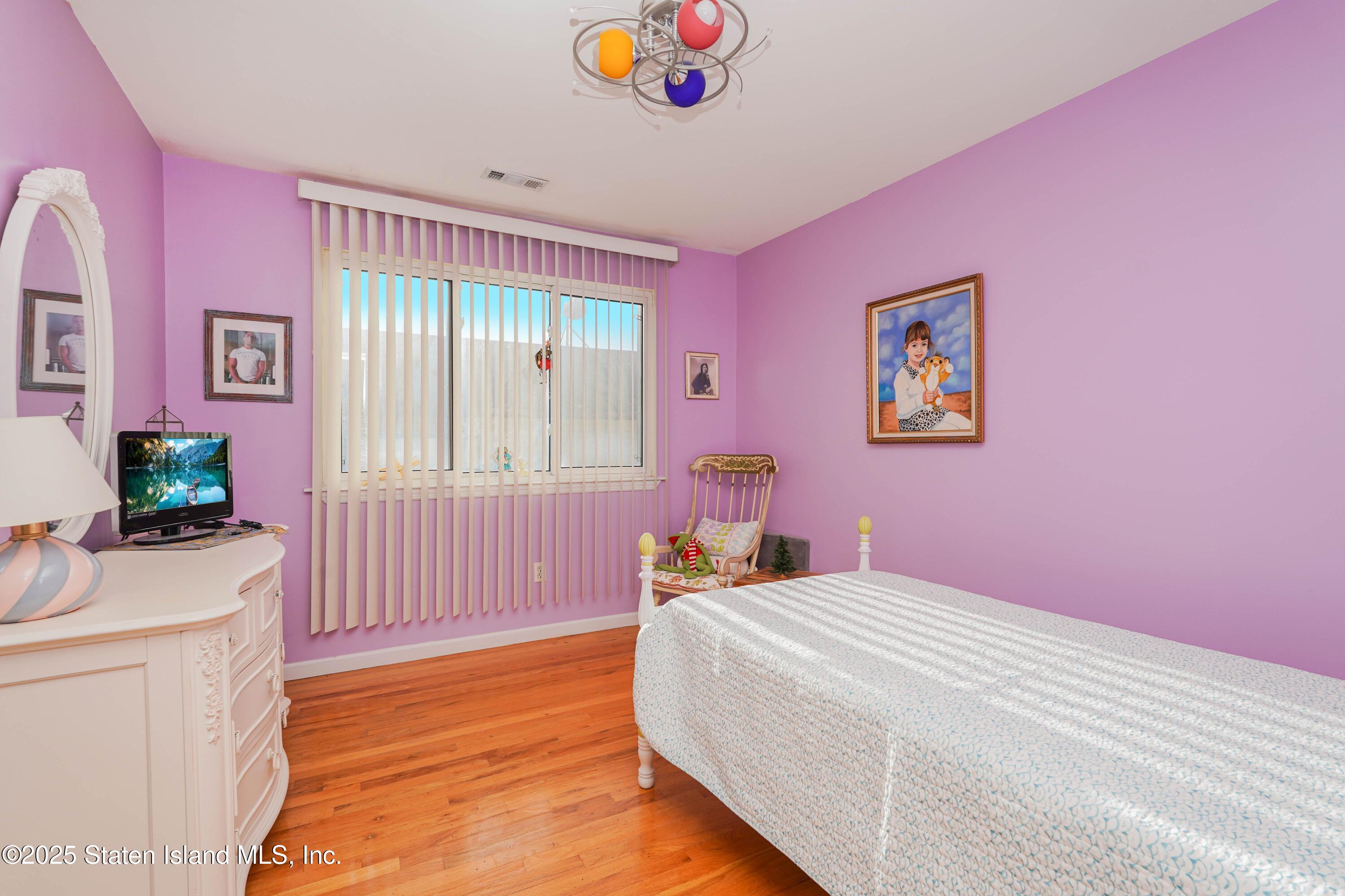 12 Mill Road, Unit B Staten Island, NY 10306 - Photo 15 of 31 IMG_9710