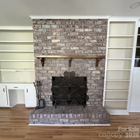 $455,900 | 607 12th Avenue Northeast, Hickory, NC 28601