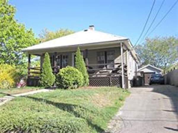 31 Woodland Road Bellingham, MA 02019 - Photo 4 of 22 Gallery Image 4