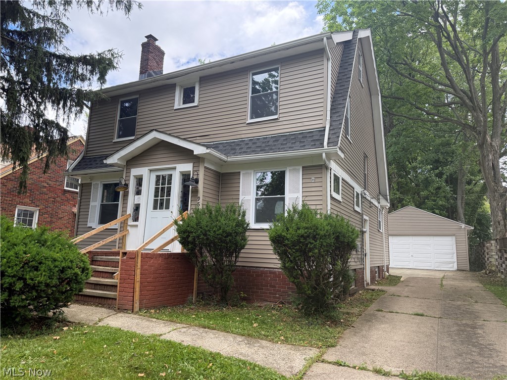 951 Roanoke Road Cleveland Heights, OH 44121 - Photo 1 of 25