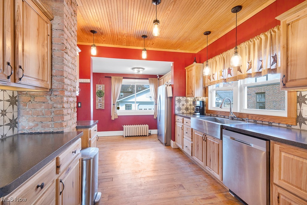 2166 Middlefield Road Cleveland Heights, OH 44106 - Photo 8 of 43