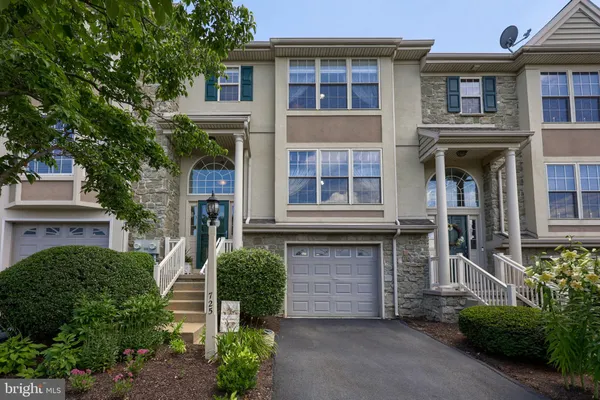 $400,000 | 725 Skywalk Lane, Lancaster, PA 17601