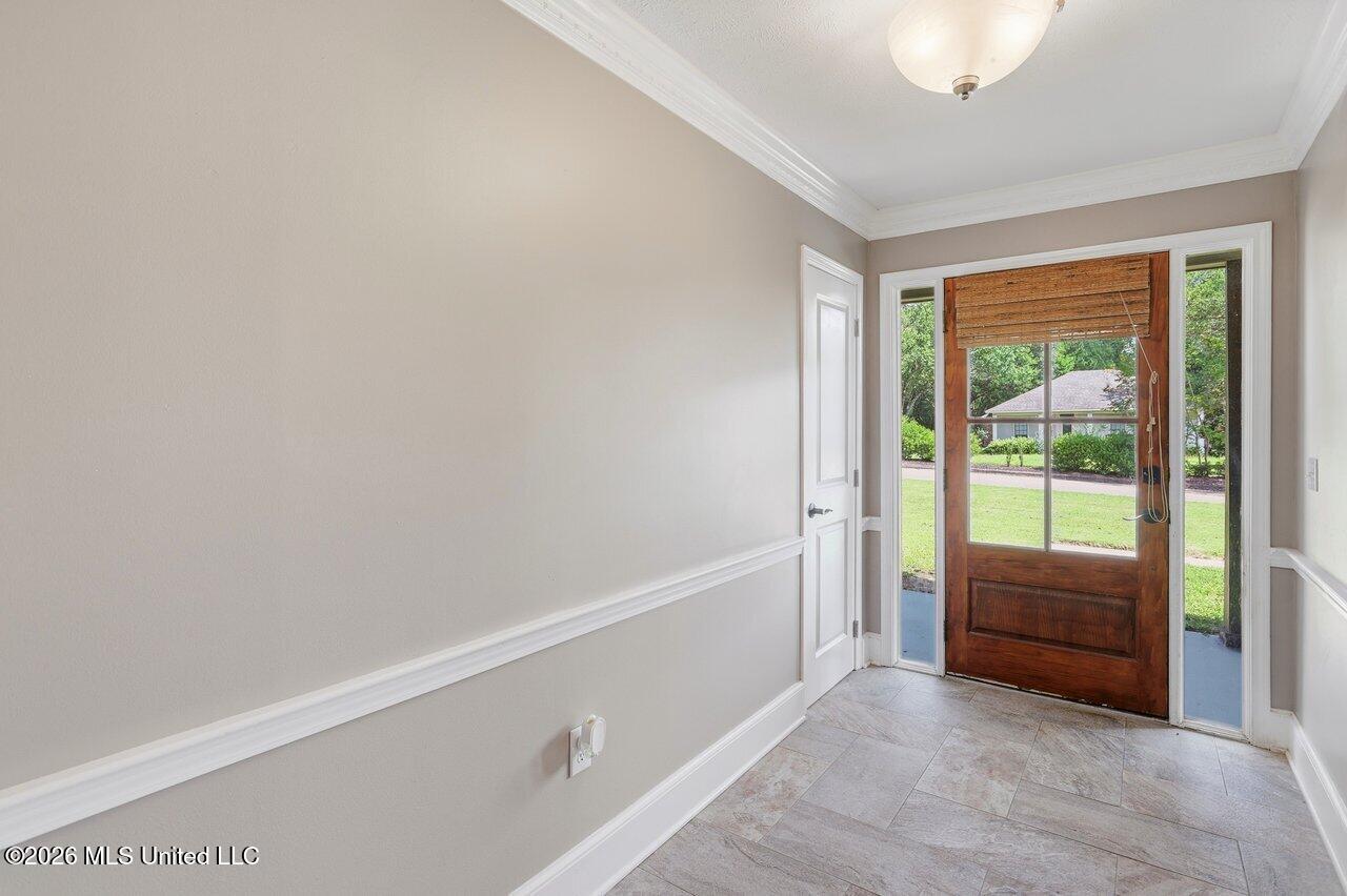 153 Oak Ridge Circle Madison, MS 39110 - Photo 5 of 31 153 Oak Ridge Cir Hometoursms.com 5