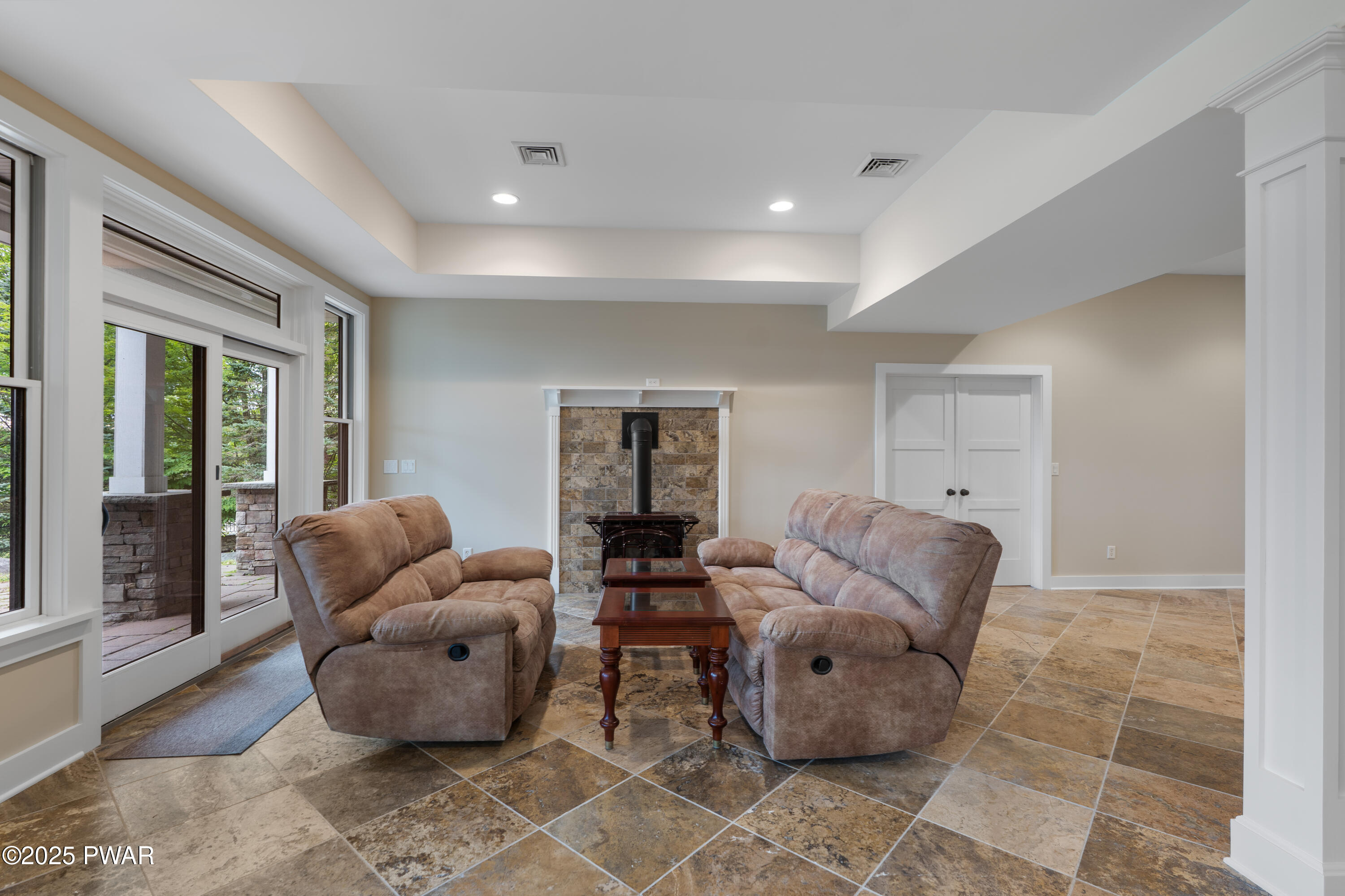 109 Paupack Road Greentown, PA 18426 - Photo 40 of 64 Family Roo