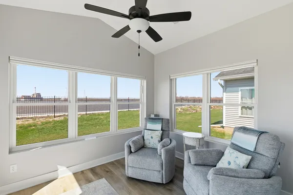 $374,900 | 181 Beacon Harbor Parkway, East Moline, IL 61244