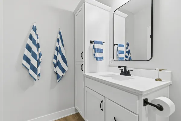 $374,900 | 181 Beacon Harbor Parkway, East Moline, IL 61244