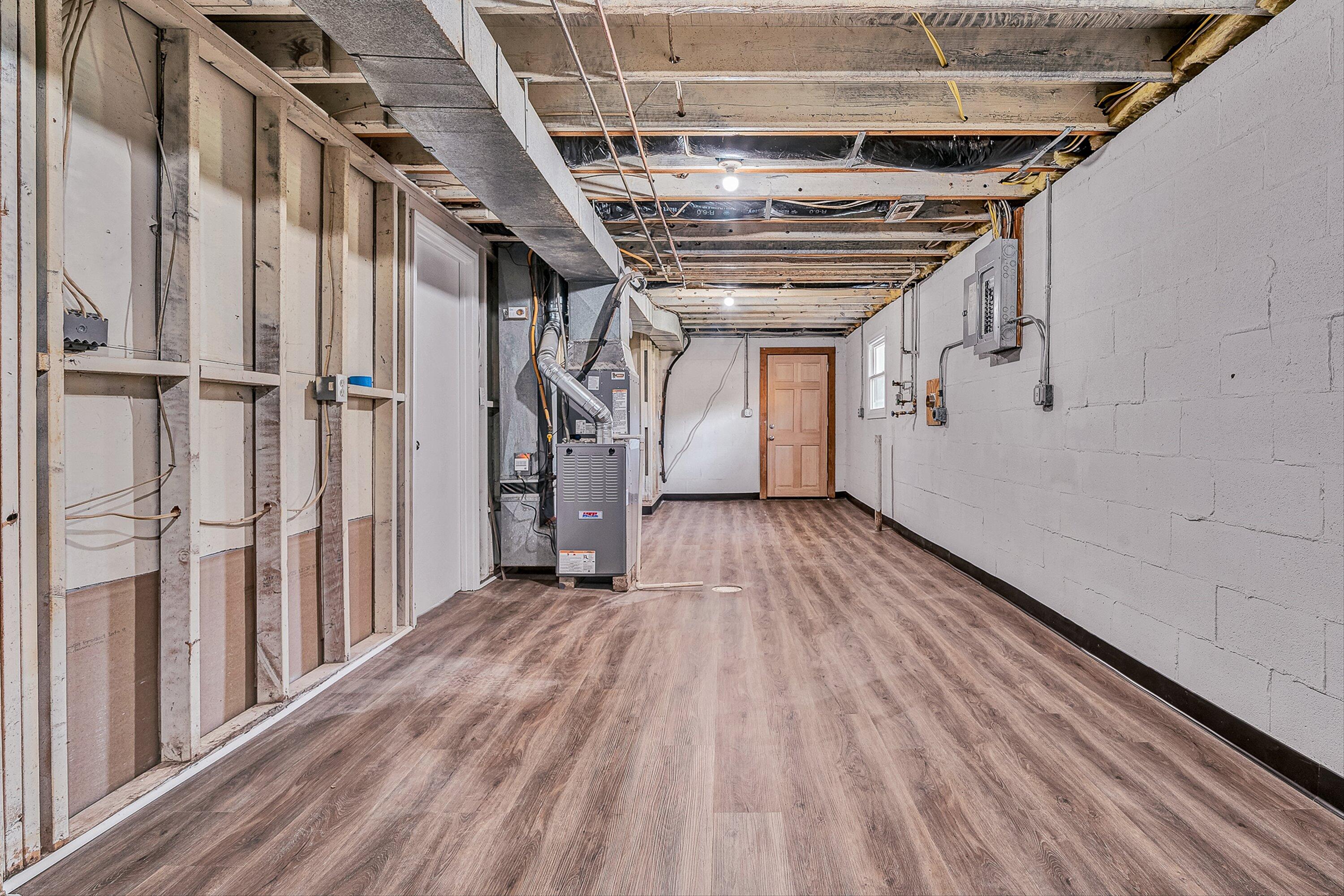 736 Ramada Road Vinton, VA 24179 - Photo 30 of 37 a view of hallway with wooden floor