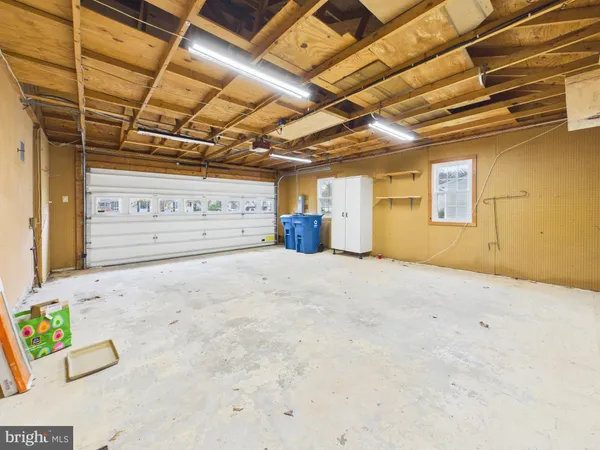 $700,000 | 4515 Silas Hutchinson Drive, Chantilly, VA 20151