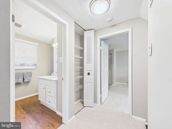 $700,000 | 4515 Silas Hutchinson Drive, Chantilly, VA 20151