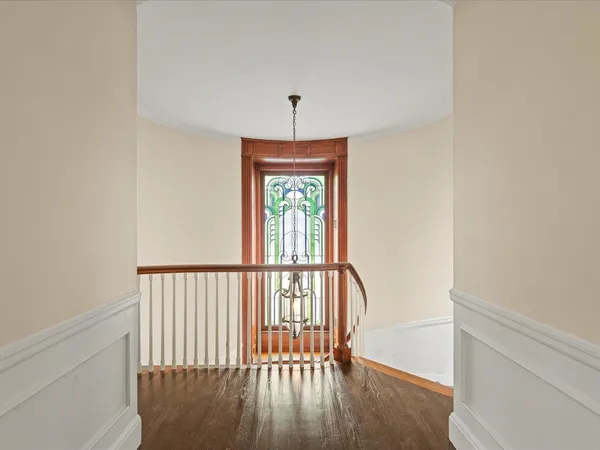 $495,000 | 2014 Glenview Road, Rockford, IL 61107