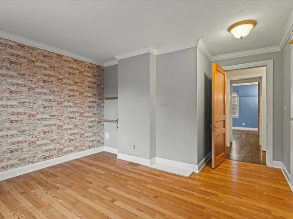 $495,000 | 2014 Glenview Road, Rockford, IL 61107