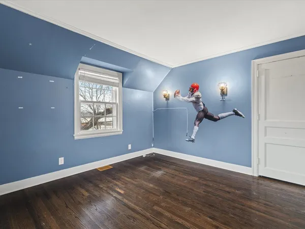 $495,000 | 2014 Glenview Road, Rockford, IL 61107