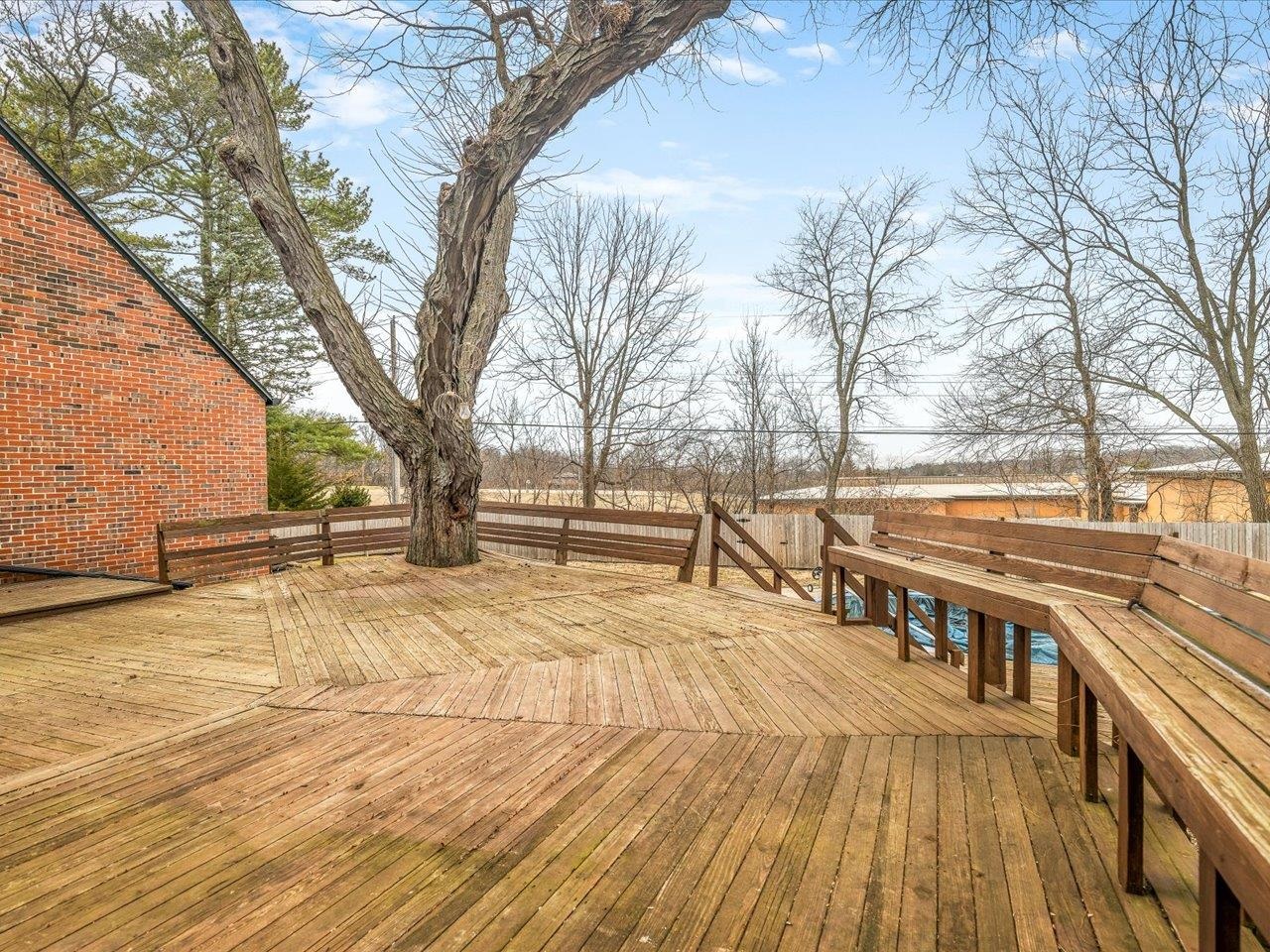 2014 Glenview Road Rockford, IL 61107 - Photo 67 of 82