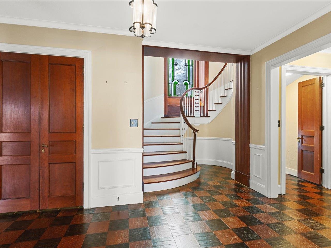 2014 Glenview Road Rockford, IL 61107 - Photo 8 of 82