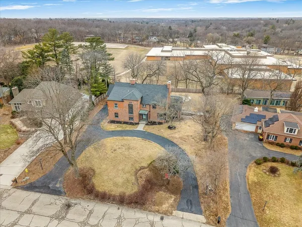 $495,000 | 2014 Glenview Road, Rockford, IL 61107