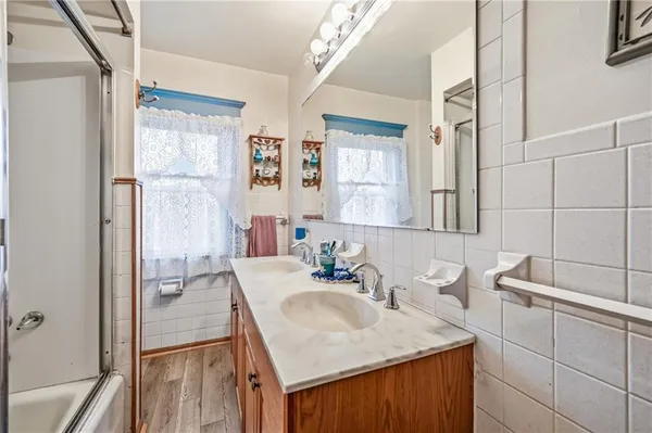 $73,000 | 753 Spruce Avenue, Sharon, PA 16146