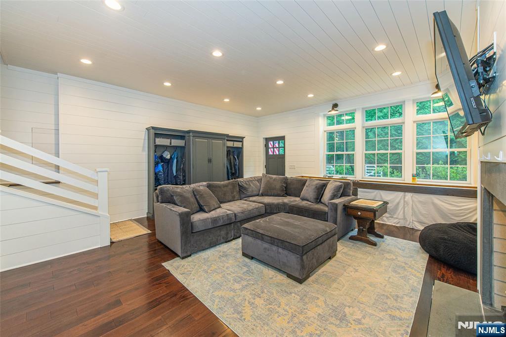 724 Ridge Road Butler, NJ 07405 - Photo 14 of 50