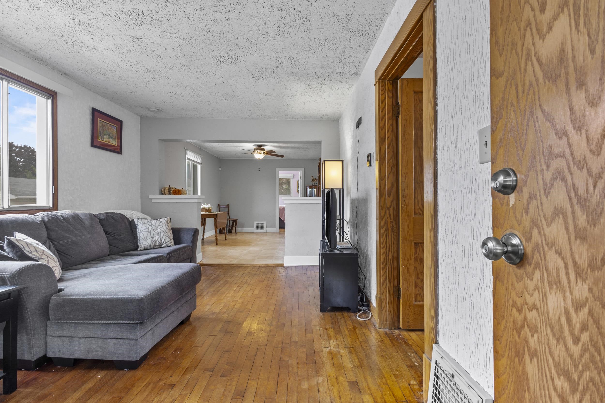 612 South Weimar Street Appleton, WI 54915 - Photo 7 of 40 Gallery Image 7