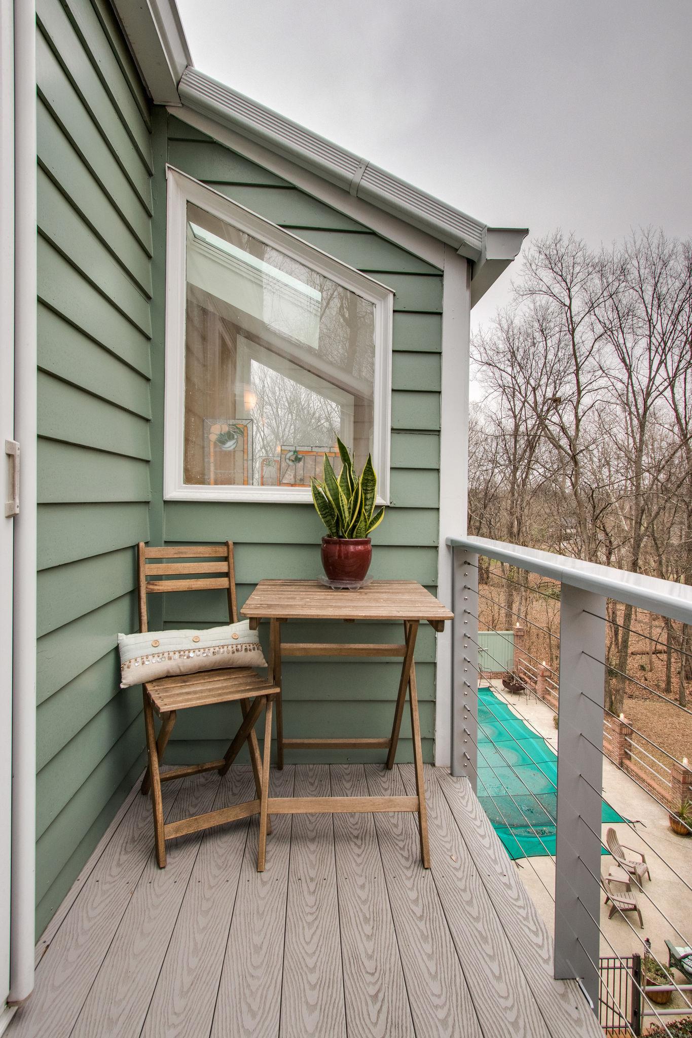 1922 Arlington Road Lebanon, TN 37087 - Photo 26 of 30 a view of a bench in a balcony