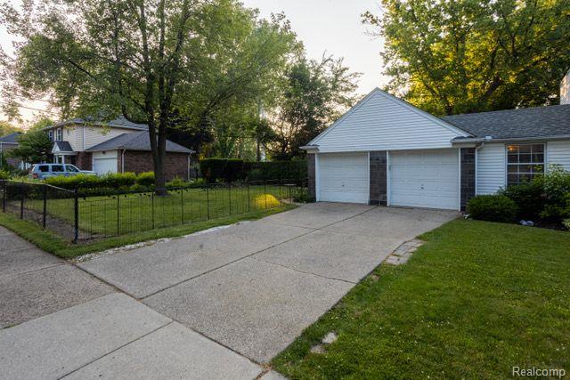 535 Neff Road Grosse Pointe, MI 48230 - Photo 6 of 58