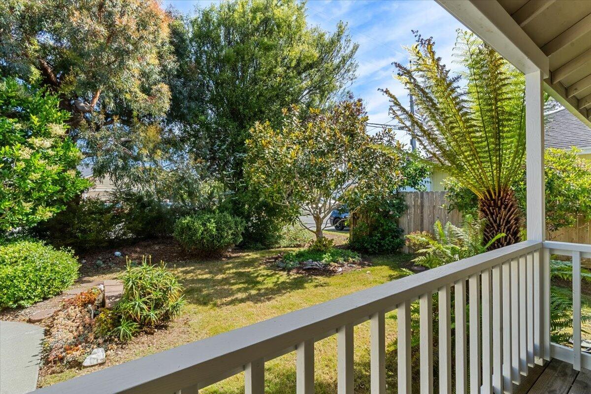 1148 Eucalyptus Road McKinleyville, CA 95519 - Photo 5 of 27 05-DSC07162-HDR