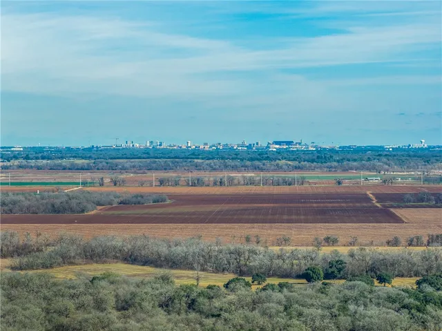 $275,000 | 221 Brazos Bend, Snook, TX 77879