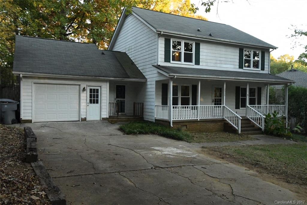10959 Painted Tree Road, Unit 17 Charlotte, NC 28226 - Photo 2 of 24 Gallery Image 2