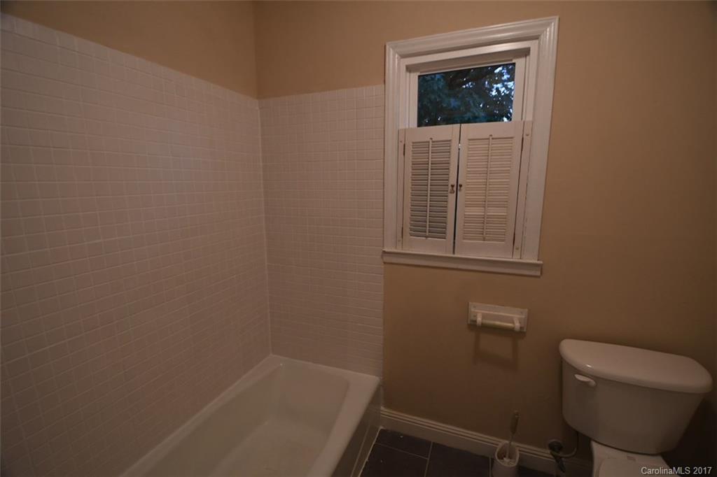 10959 Painted Tree Road, Unit 17 Charlotte, NC 28226 - Photo 17 of 24 Gallery Image 17