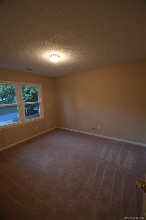 10959 Painted Tree Road, Unit 17 Charlotte, NC 28226 - Photo 19 of 24 Gallery Image 19