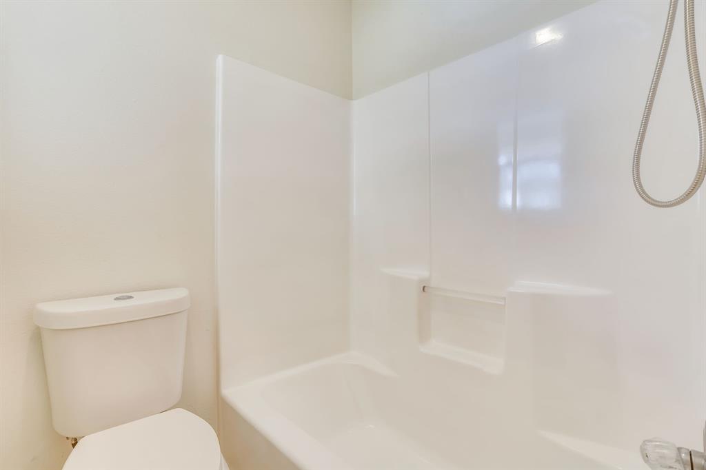 912 Blue Ridge Drive Burleson, TX 76028 - Photo 16 of 32