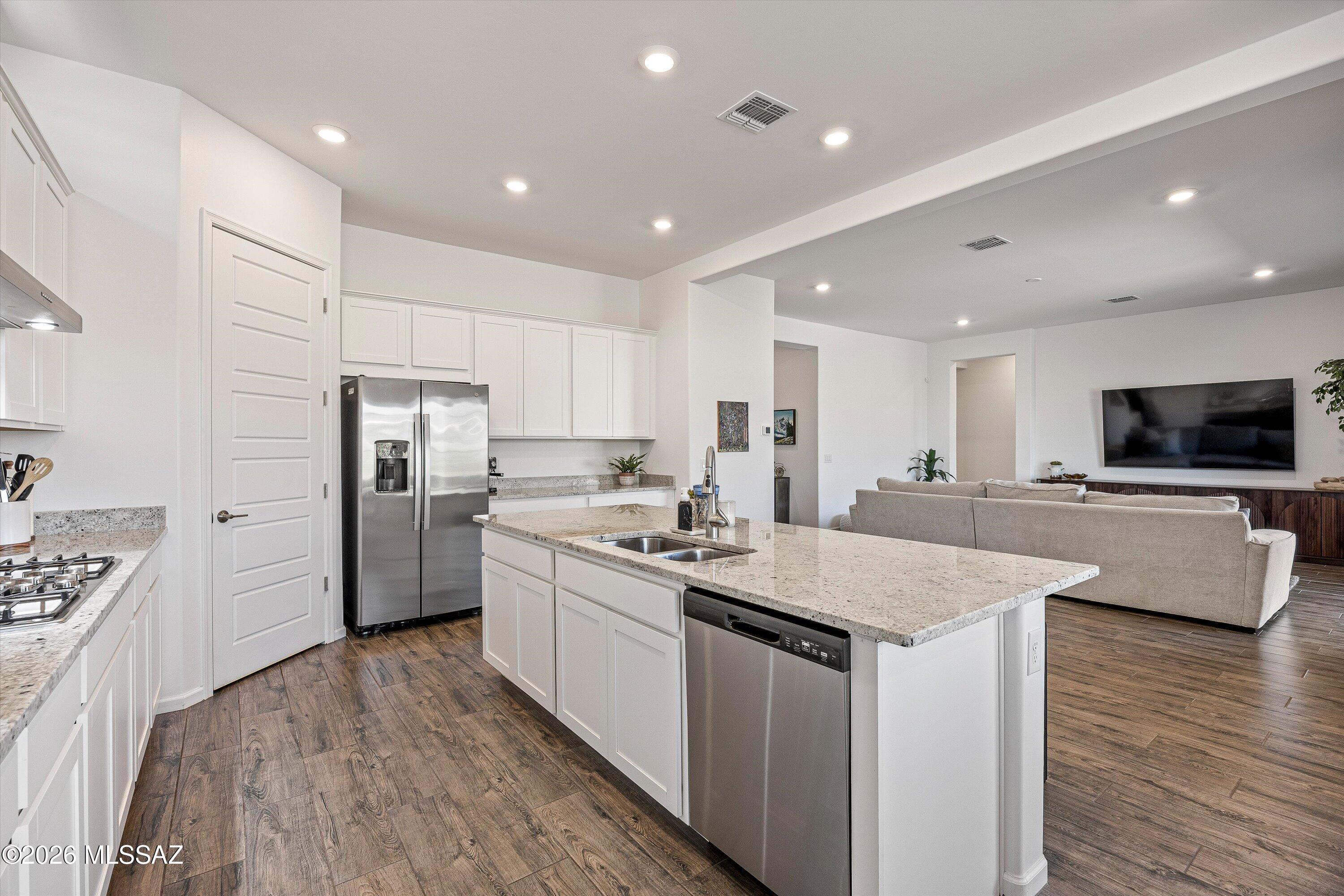 5196 West Ridgemont Court Tucson, AZ 85742 - Photo 12 of 46 Stainless steal appliances